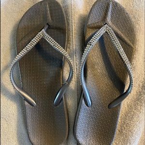 Capelli Women’s Flip Flop Sandal Size 10 Gray With Sequins